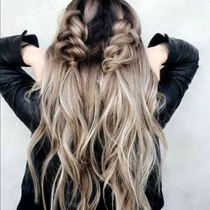 Meet your Posher, Laura